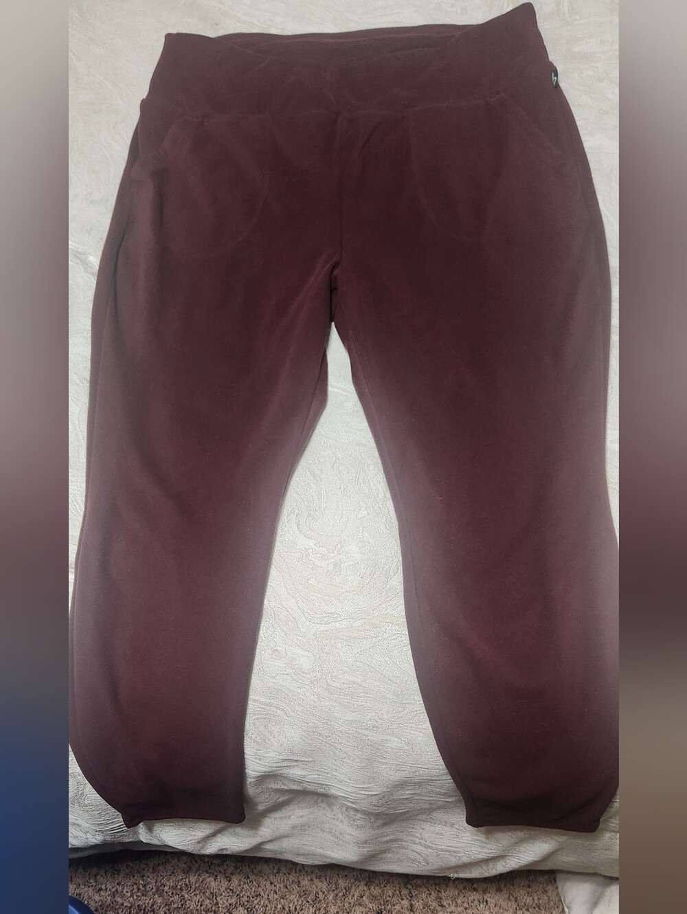 NWOT Torrid Happy Camper Super Soft Micro Fleece Leggings Size 3 Wine Red - Picture 4 of 10